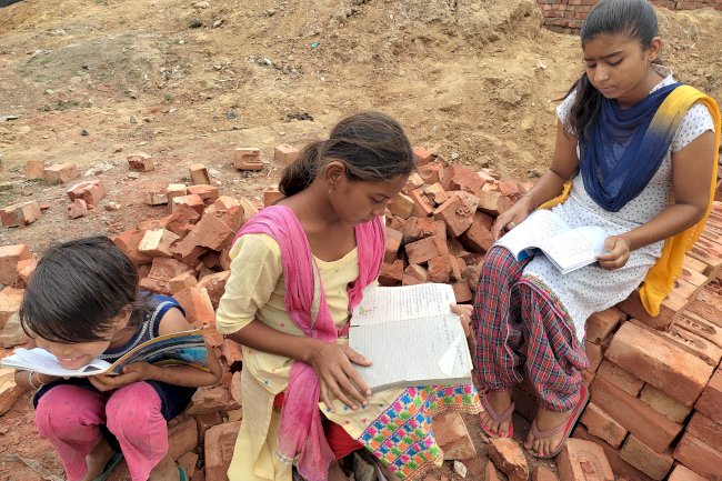 पहला कदम फाउंडेशन ने आज विश्व गरीबी उन्मूलन दिवस मनाया   