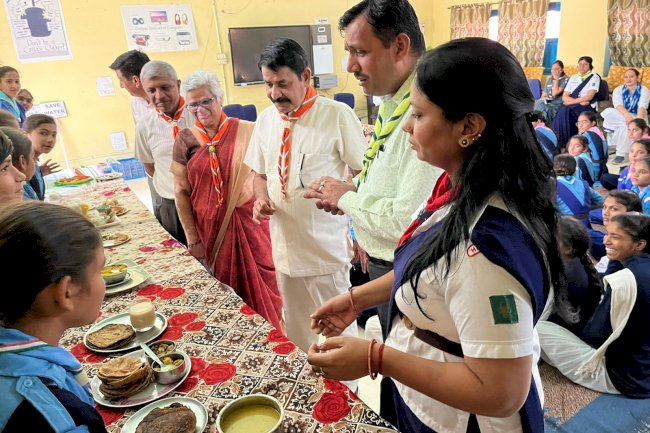 गाइड विंग के स्टेंडर्ड जजिंग कैम्प का समापन 