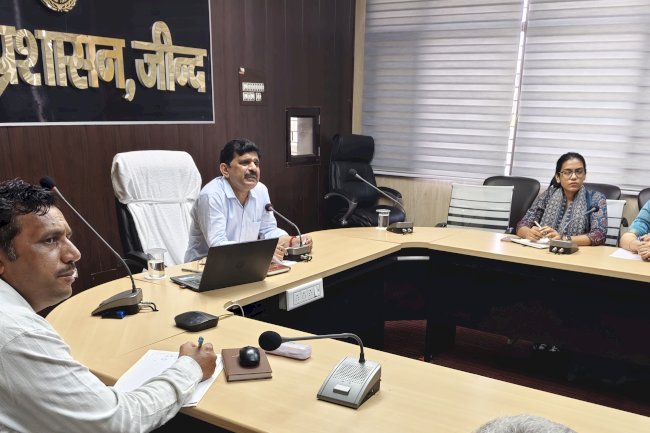 शिक्षक ही होता है बच्चे का मार्गदर्शक, करता है बच्चे के उज्ज्वल भविष्य की दिशा को तय--शिक्षक पूरी लगन और समर्पण के साथ बच्चों को दें शिक्षा, तो निश्चित रूप से समाज और देश का होगा भविष्य मजबूत: एडीसी प्रदीप कुमार 