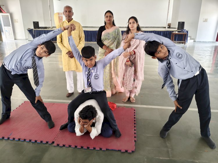 पांच दिवसीय जूनियर रेड क्रॉस कैम्प के दूसरे दिन ………………..